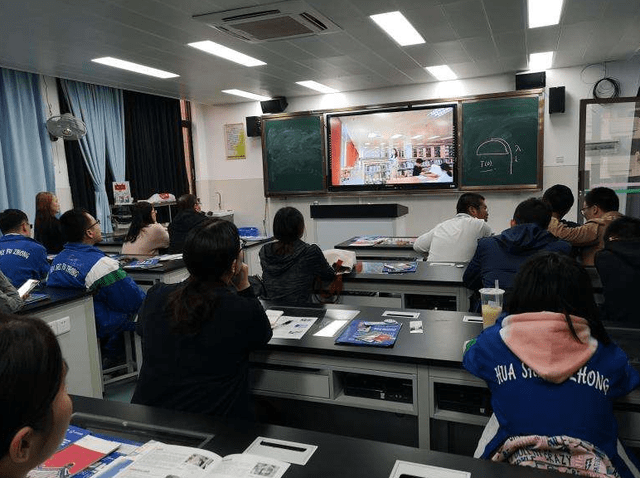广东省高中排行_广东这7所中学,入选为国内百强重点高中,考到就是赚到