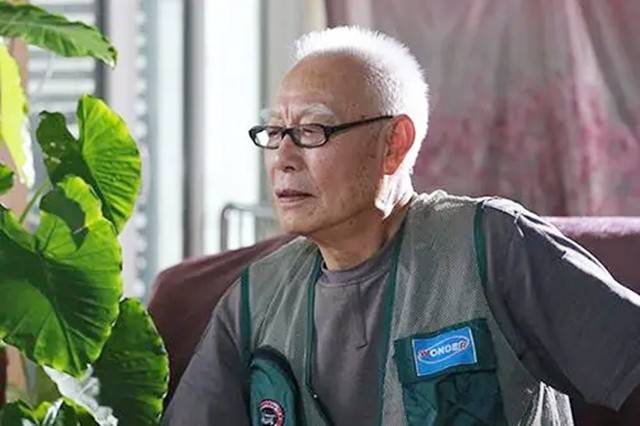 林海雪原少剑波3岁丧父母亲截肢终身成就奖住乡下农舍