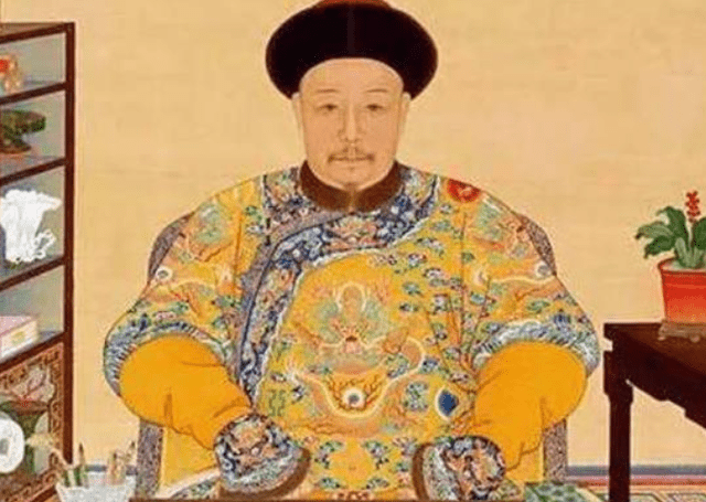 清朝的嘉庆帝，死亡时不在皇宫，为何将其送回皇陵动用了8000人