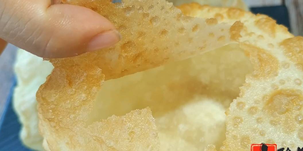 做法|最快速早餐饼，一碗面，开水一烫，个个空心鼓大泡，比油条还好吃