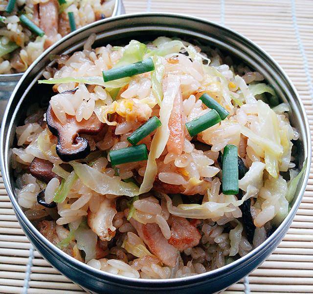 糯米饭怎么炒做最好吃 4e63d2f967fd4c188b216d6a28be38dd.jpeg