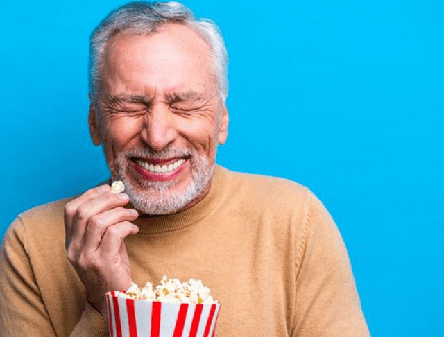 因为|奶奶跳舞，宝宝被拴着：父母再难，也要尽量远离这6种老人