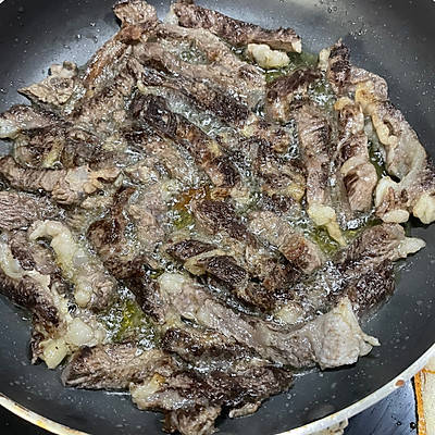 什么时候开始吃牛肉 cd5d0235e0014d8b8e4a688b5f684d51.jpeg