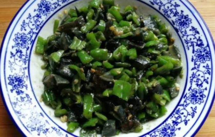 吃什么菜对心血管堵塞有好处 69dce38bbeba458a9923143bded328d1.jpeg