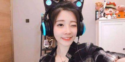 结局|“斗鱼一姐”冯提莫,30岁就这样写好了她的结局