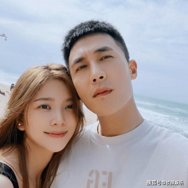 老公 杜淳老婆罕见穿露脐装,产后不足一年瘦出小蛮腰,排骨胸格外抢镜