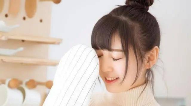 少说话多做事是什么意思 6494c724dba341159c479b0703cb6057.jpeg