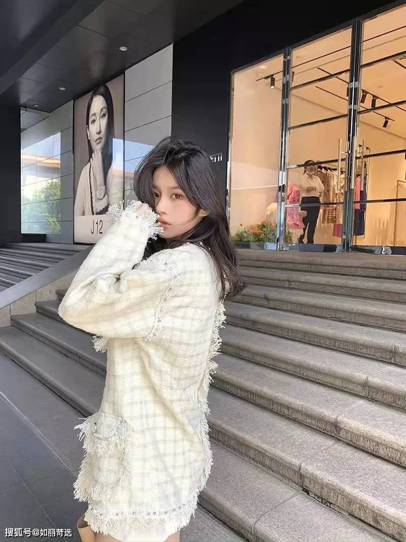 黑色 人间香奈儿新年穿搭？定制版“jennie”？人间值得，安排起来！！