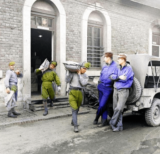 南京的日本兵干活磨洋工,上海的鬼子被摄影师瞎折腾_兴中门_战俘_中国