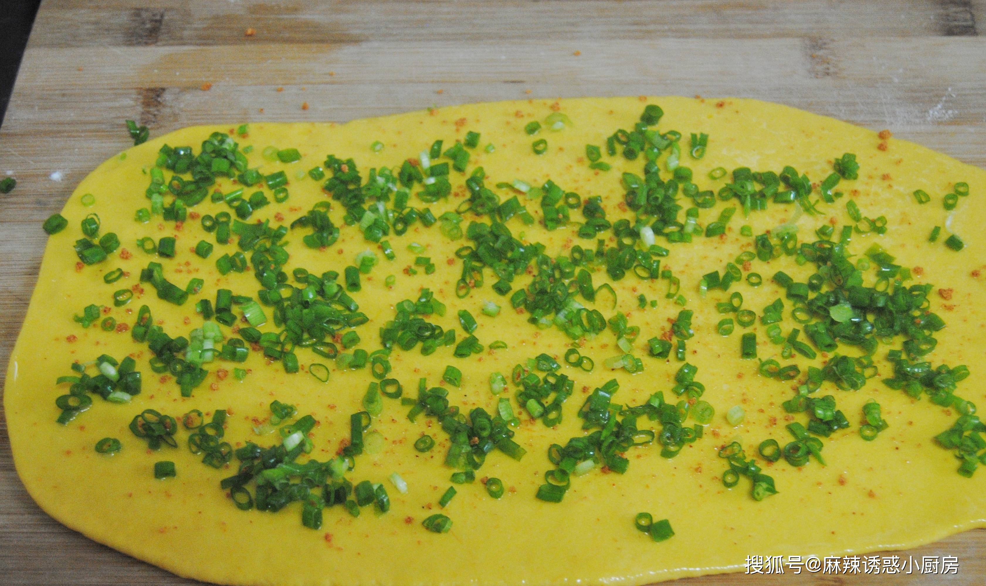 葱花|花卷别只会放葱花，加点它，香气翻倍，口感极佳，孩子一次吃3个