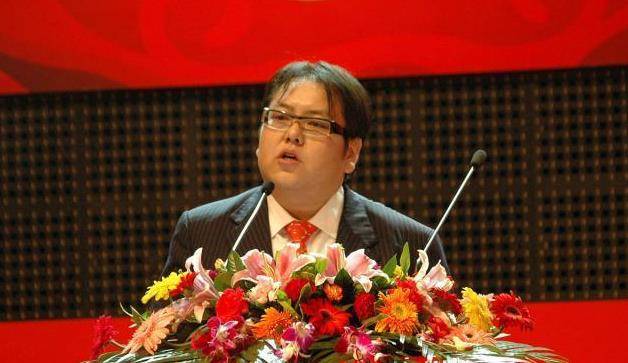 以及经常被模仿、很难被超越的歌手-程前老婆