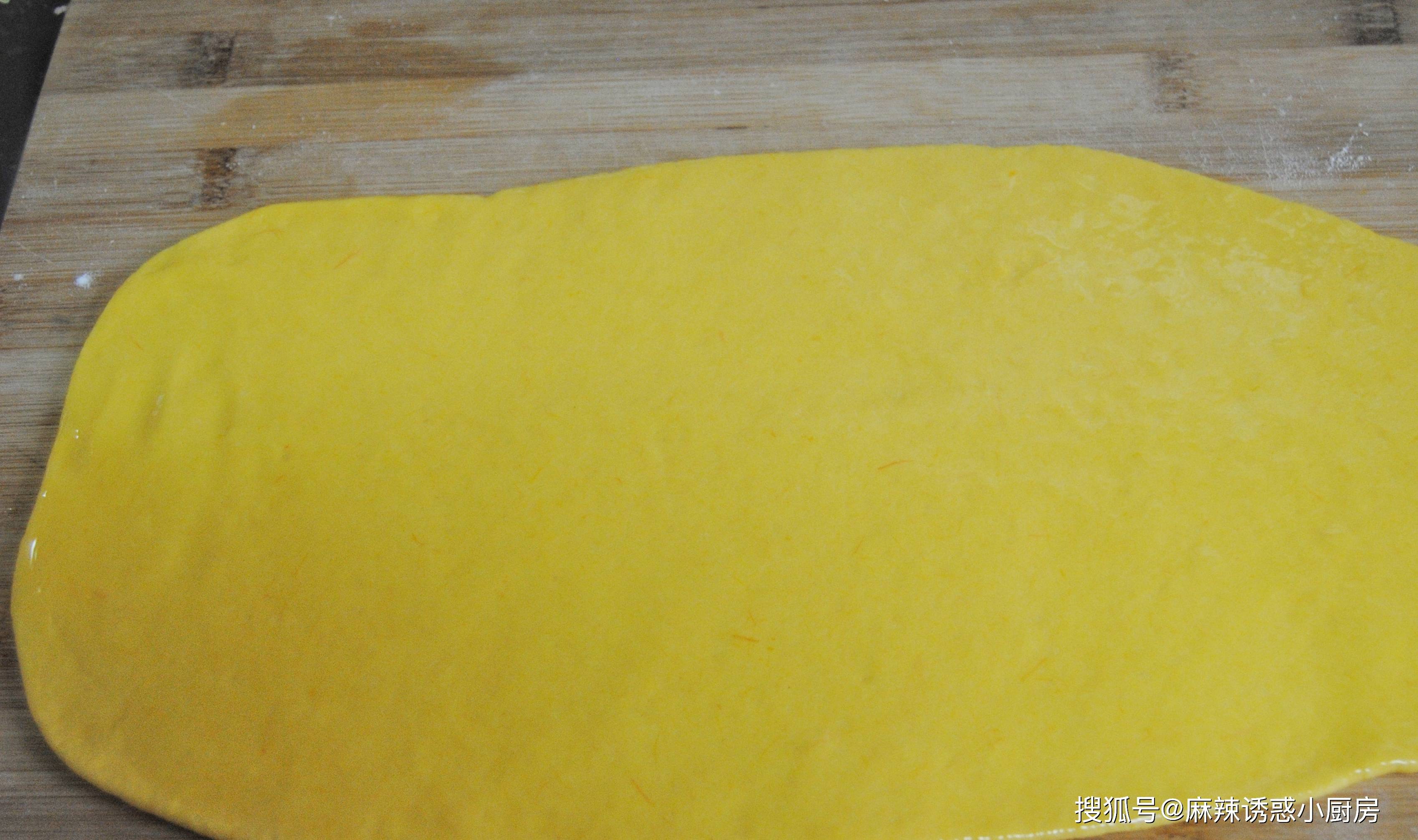 葱花|花卷别只会放葱花，加点它，香气翻倍，口感极佳，孩子一次吃3个