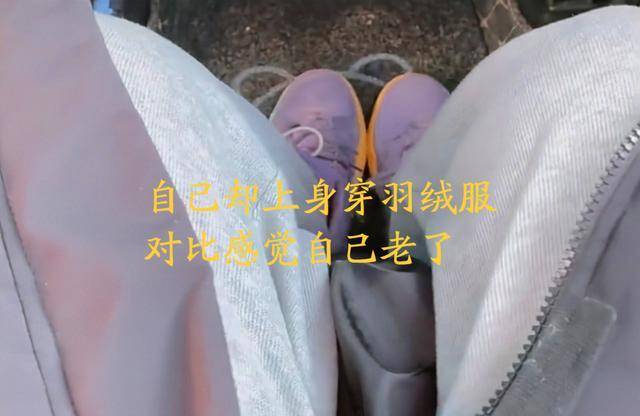 短裙 河北女孩打扮土被妹妹嫌弃，网友看到姐妹穿着后，感叹原来如此