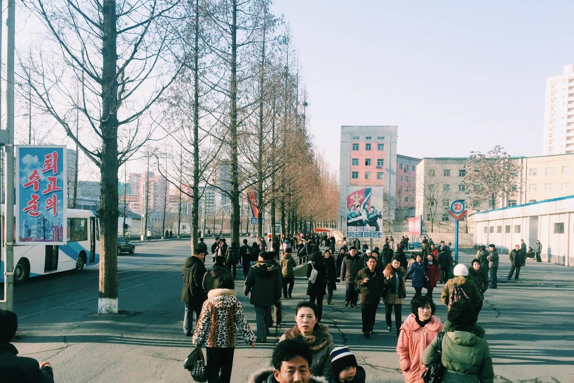 朝鲜导游不但长得漂亮，这个行为更让中国游客赞赏！