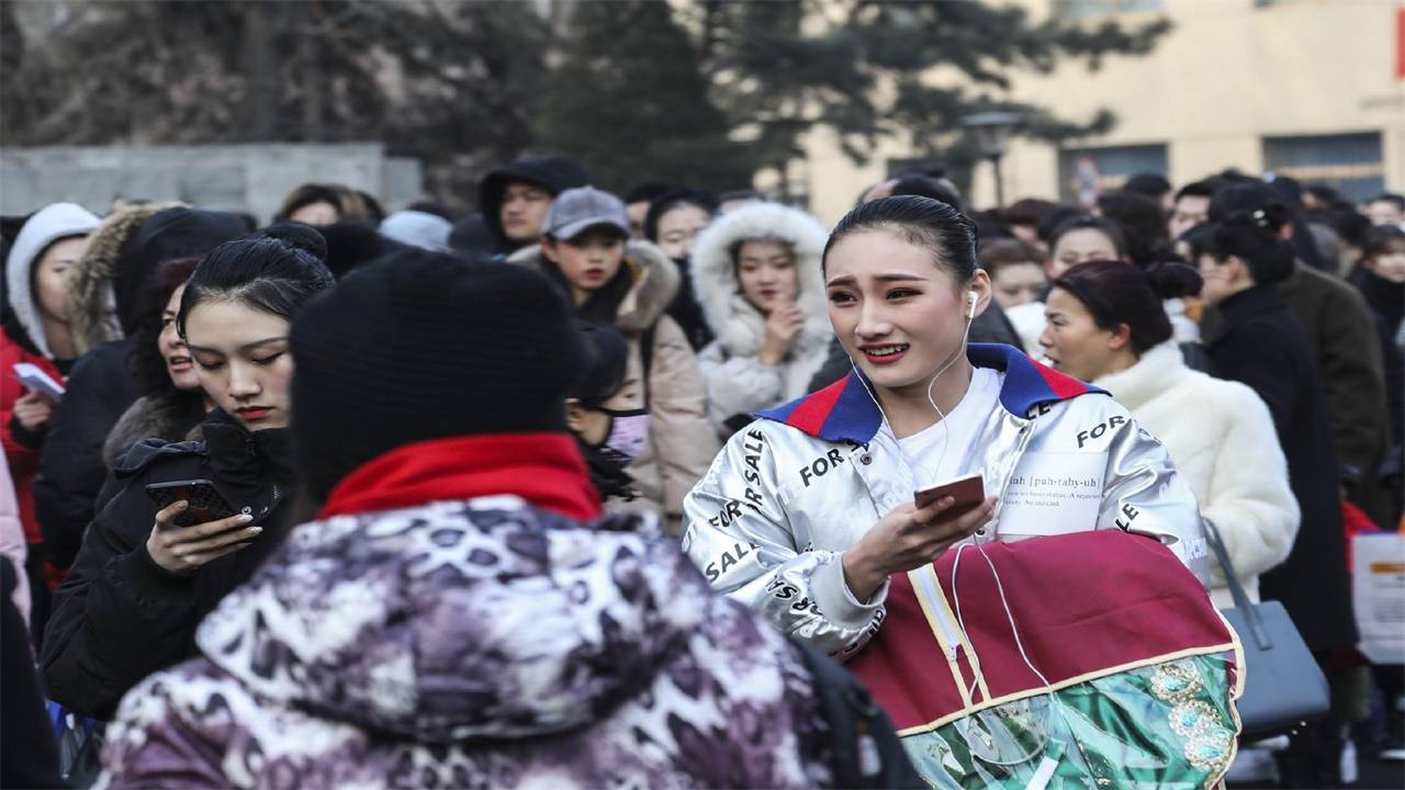 一直以来都是著名的美女盛产地,尤其是大连的美女,白皙的皮肤,高挑的