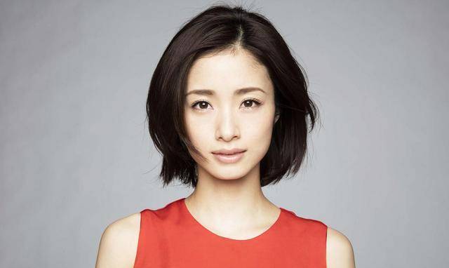 米仓凉子|天海祐希、米仓凉子……谁是你心目中最适合穿西装的日本女演员？