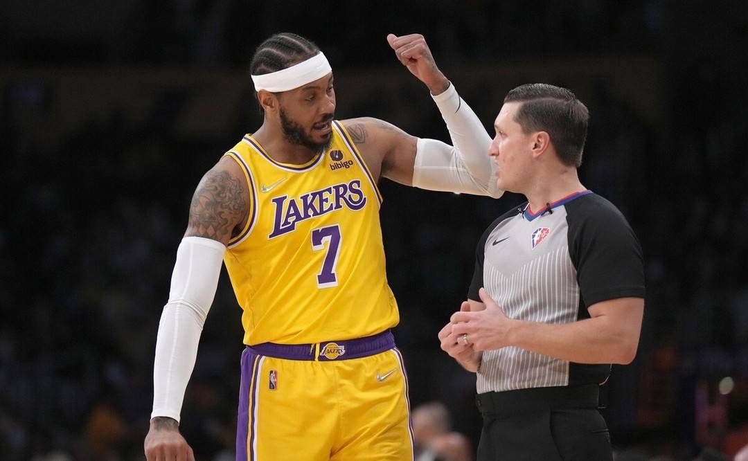 詹姆斯伤病动态 13b858e560df41b49d580ecd0d312c18.jpeg