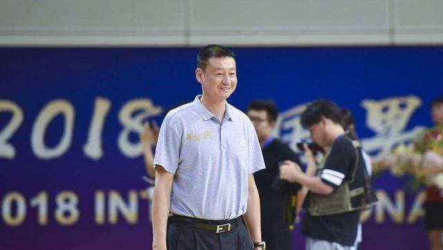 昔日男篮第一小前锋,退役安置体育局的郑武级别年薪如何?_篮球_浙江_1