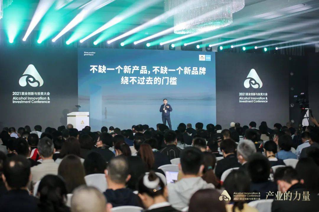 海南是另一种“逻辑”｜记忆虫洞·年度盘点②