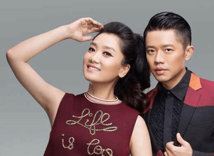 原创好男人曾毅愿做玲花24年绿叶二人坚持55分账和李娜结婚11年