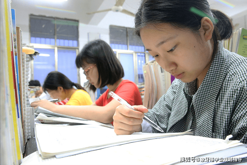 焦虑抑郁如何自己走出来 b1b54387797a49aeb561ba7c293b0f3d.png