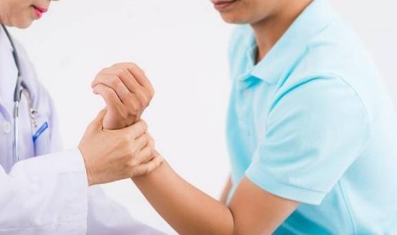 怎么能让自己变成低血糖 b46f2afb2b694ac8ac33785aff2fa67b.jpeg