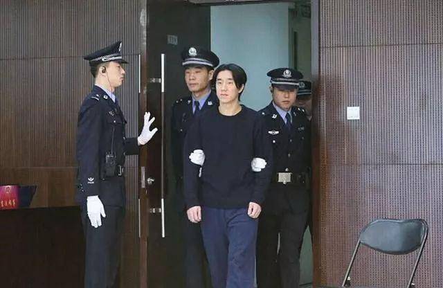 瓦屋山水怪是风靡全国的戏曲题材、话剧题材