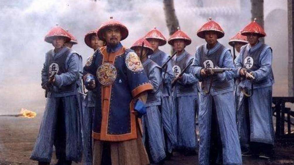 件极其不寻常的事情,因为这一天,林清带着三千多个天理教的弟子起义了