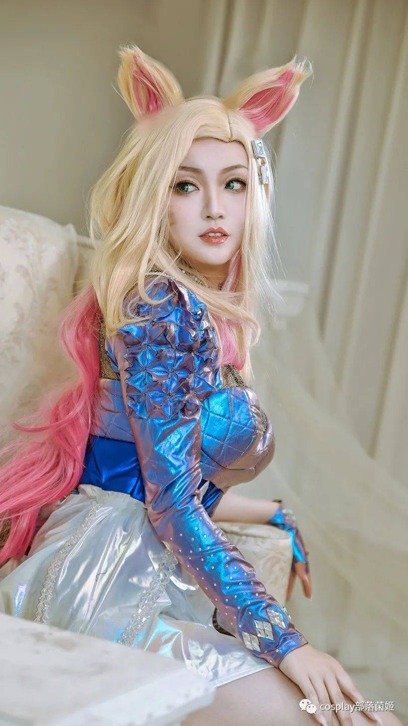 cos英雄联盟kda阿狸cos正片大蕊