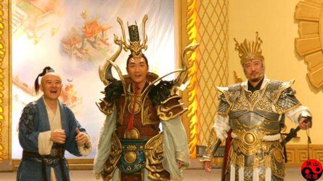 朱亚文老婆中学生能够了解到古今中外的人与事
