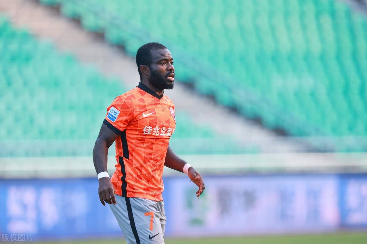 中超转会传阿奇姆彭回天津西班牙前锋300万欧加盟长春亚泰申花铁卫