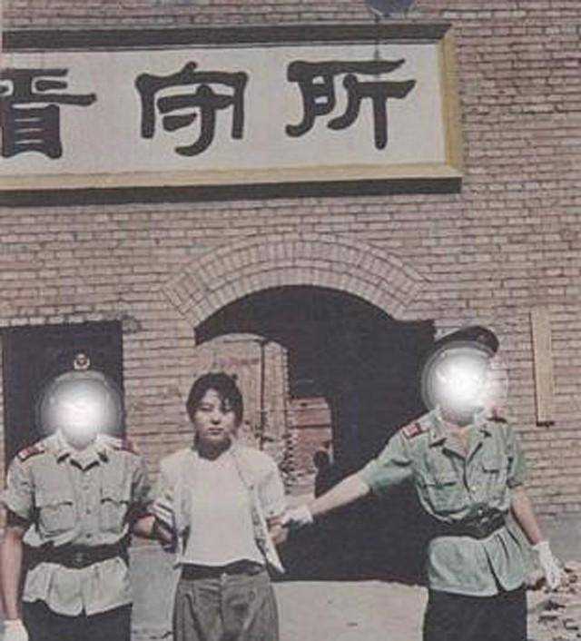 原创1996年陶世琴挪用公款50万被判死缓监狱却用其特长让她管财务