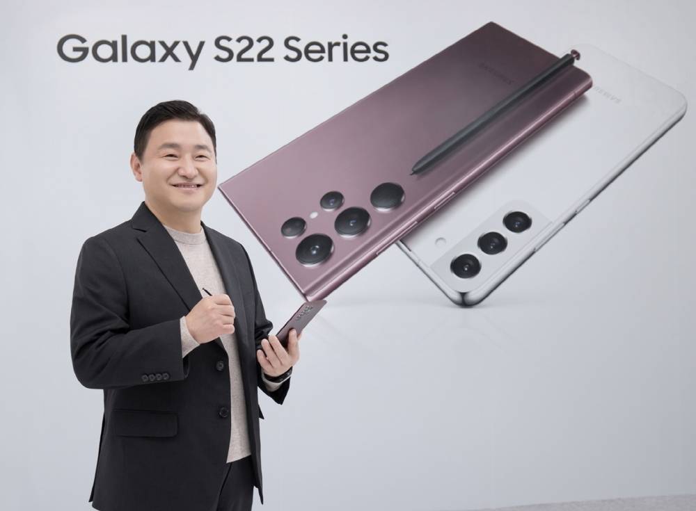 三星Galaxy S22国行价格公布：顶配高达12599元