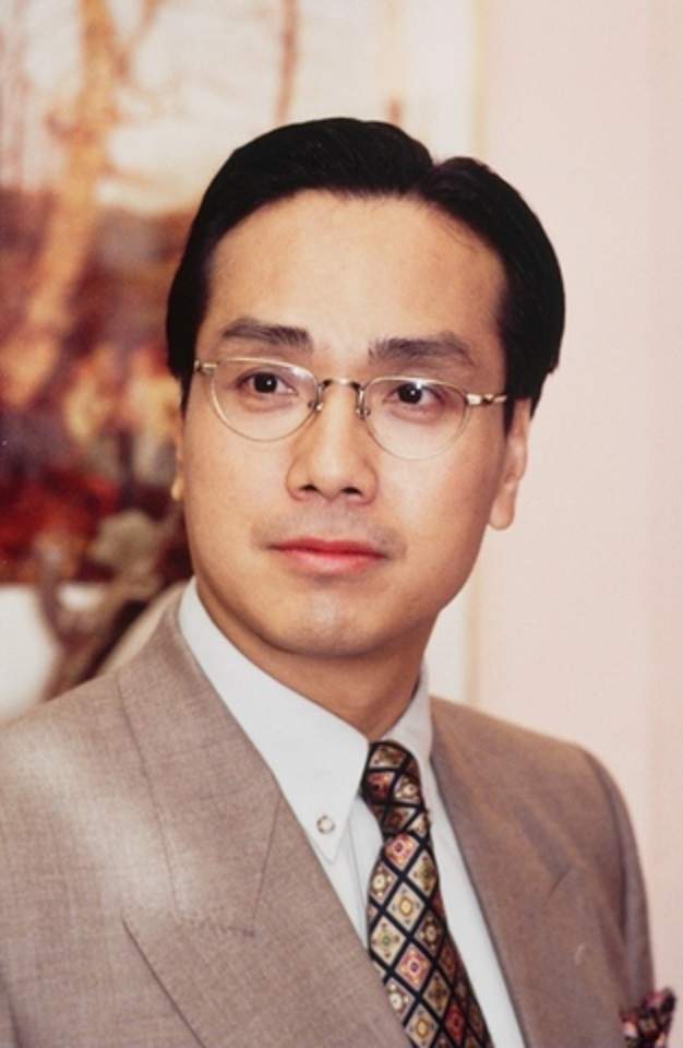 原创痴情种伍卫国和刘晓庆分开后不拍戏不结婚现在人生状况怎样