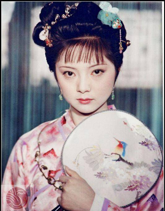 角色|87《红楼梦》杨树云的设计手稿，陈晓旭太像了，仿佛从画中走出来