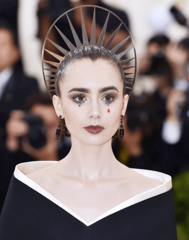 莉莉柯林斯,粗眉毛高颜值的美人,现实版白雪公主_lily_collins_造型