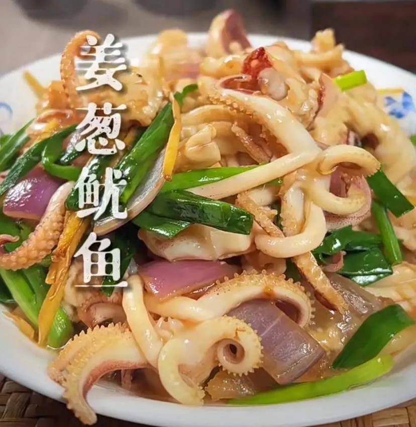 胡椒|初春，南方人家的三荤三素，冷菜热菜齐上桌，鲜香可口味道好