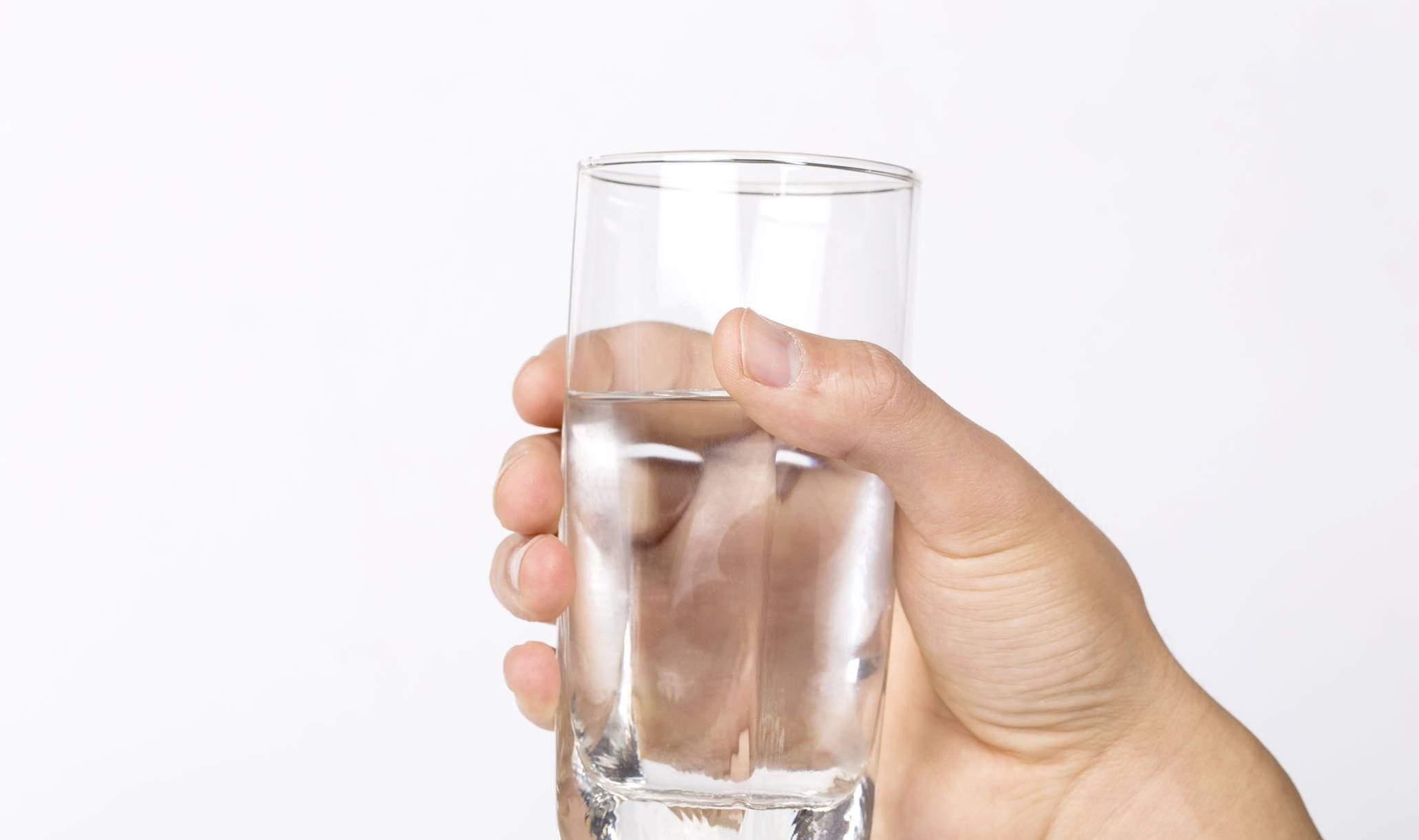 时间|提醒减肥女生:一天中2个时间最容易“长肉”,再饿也要管住嘴