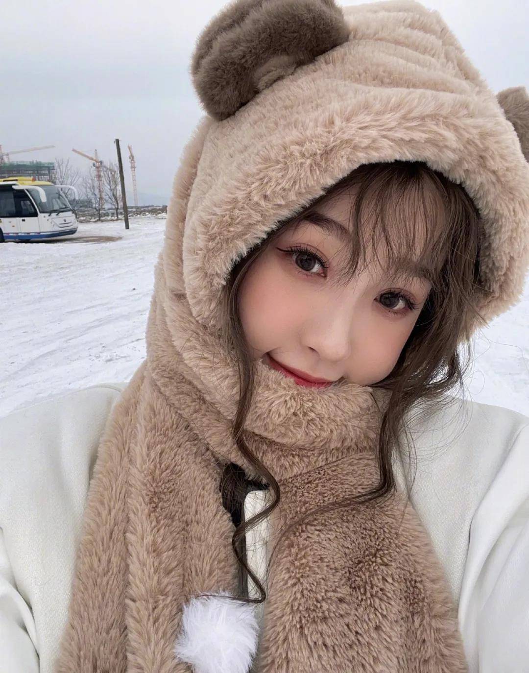 冰雪梦回《青2》,滑雪场甜心虞书欣的氛围感拿捏了