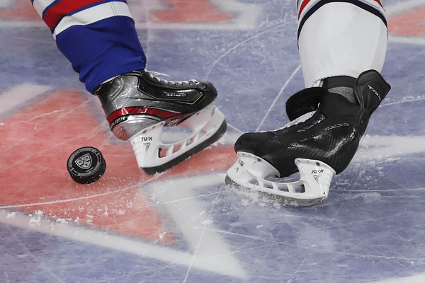 图解冬奥科技 | 花刀,球刀,速滑刀…冬奥赛场滑冰利器"冰刀"大不同