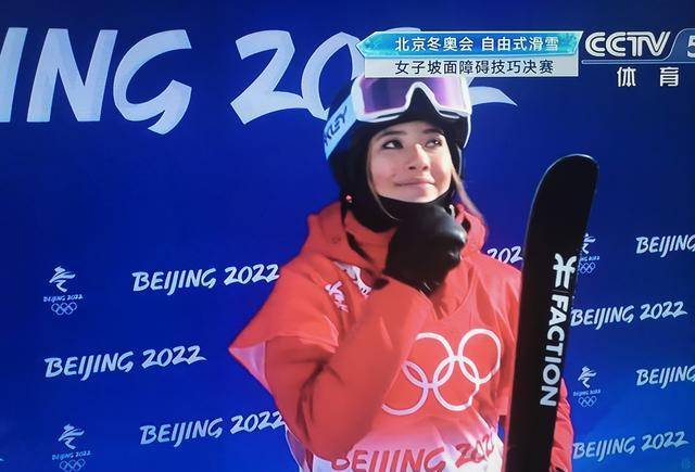 谷爱凌包揽本赛季所有分站赛冠军|金彩点丨中国加油！谷爱玲张可欣李方慧今日同场夺牌