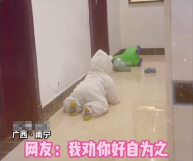 独立|“二胎家庭”的日常太戳心了，哥哥要写作业，下一秒举动充满无奈