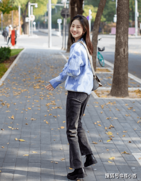 身材 换季当然要穿“针织衫＋牛仔裤”！时髦耐看还百搭，直接照搬也美