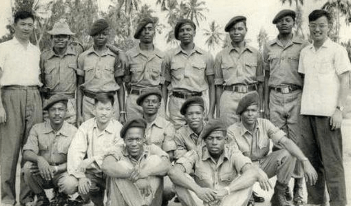 乌坦战争解放军教官非洲显威坦军伤亡仅300轻松覆灭乌干达