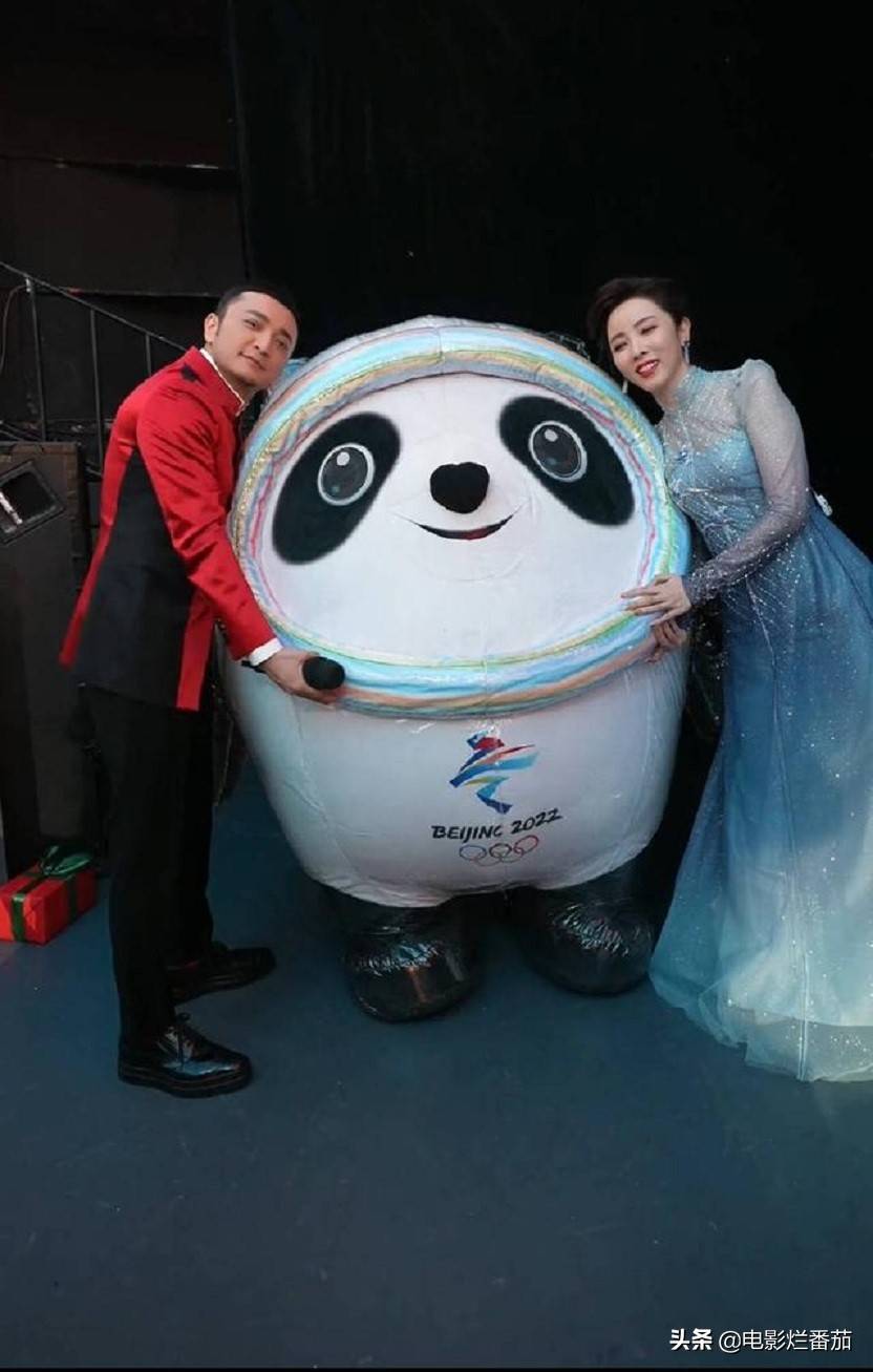 卫衣 元宵晚会彩排:金晨美目顾盼,小撒如邻家哥哥,万茜短发卫衣飒爽