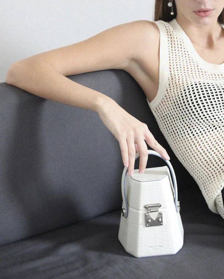 大嫂 下周穿什么 | 大嫂实力演绎，露腿的冬季穿搭都是耍流氓