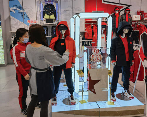 女款羽绒服品牌排行_十大中老年男士羽绒服品牌