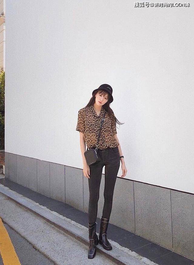 黑色 论“腿长”关晓彤都输给她！再难穿的衣服，也穿出腿长两米既视感