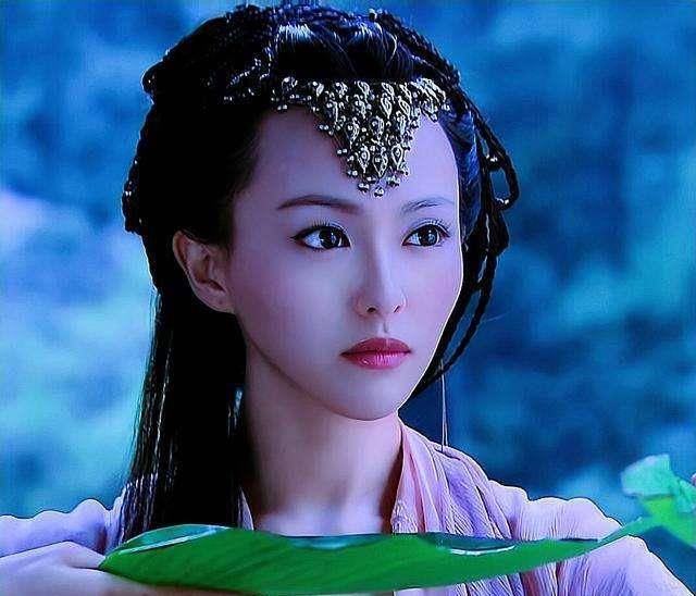 bug 阿娇的腿,杨幂的鼻子,刘亦菲的肩膀,说说女星的长相短板