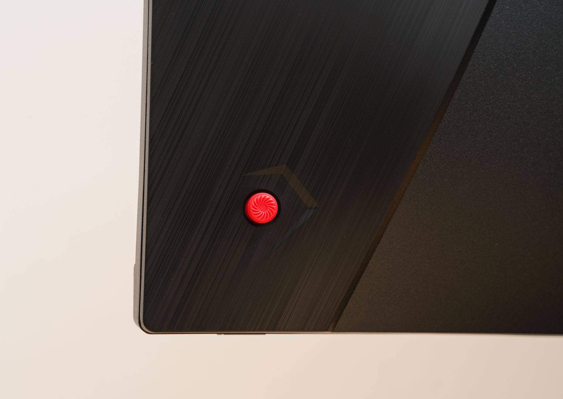 妥妥的游戏外挂 微星MAG274QRF-QD电竞显示器开箱体验